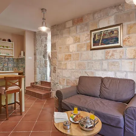 Borna - One-bedroom With Terrace *