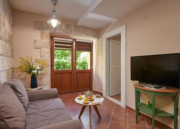 Borna - One-bedroom With Terrace Cavtat